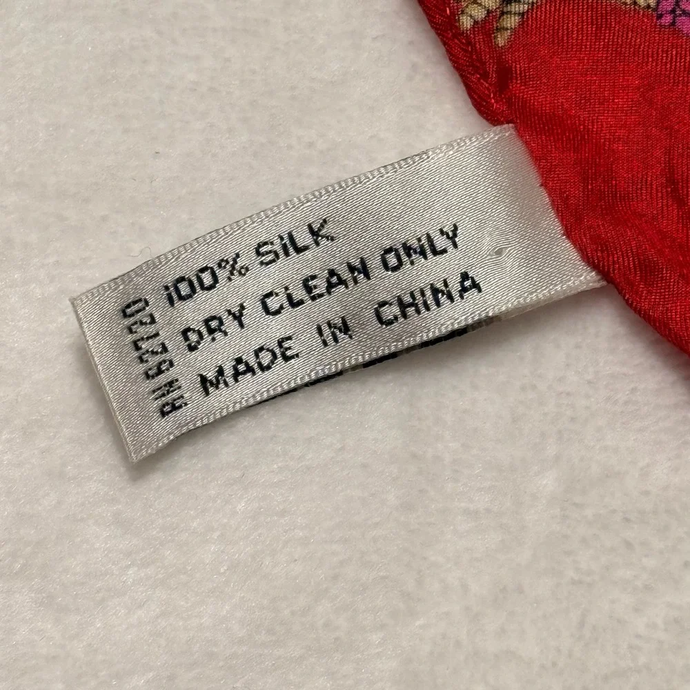 Oscar by Oscar de La Renta Red Silk Floral Chain Tassel DesignPrint Scarf